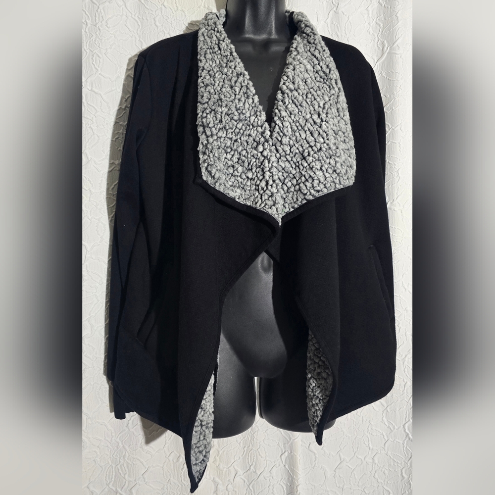 Avia S(4-6) Sherpa Fleece Lined Black Sweatshirt Jacket Black w/ Gray Lining - Picture 3 of 5